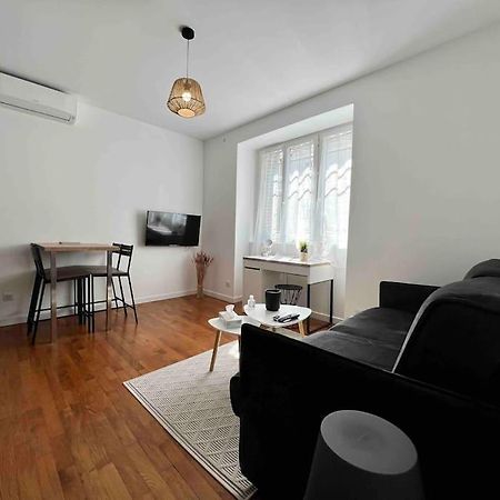 Appartement Climatise / Centre-Ville / 4 Personnes 브장송 외부 사진